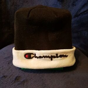 Champion Two-Tone Black and White Beanie
